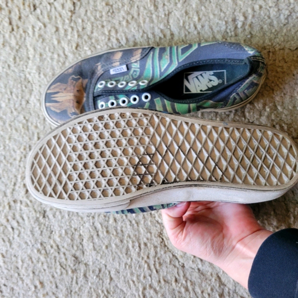 Vans - Picture 3 of 4